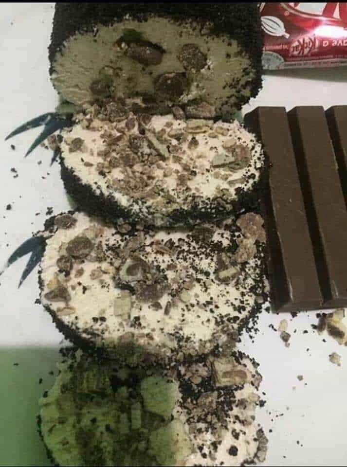 Ice Cream Roll (Category: Homemade Bakes) located in Quezon City. Submitted by karlisleshop (Listing ID 243999707, Image 1). Description: Ice Cream Roll for sale only ‼️ To all sweet lovers jan, this is perfect for your cravings! Comes with 3 flavors: ➡️Dark Chocolate Kitkat ➡️Mango ➡️Oreo overload Perfect na perfect sa appetizer ♥️ At very affordable prices each 💕.