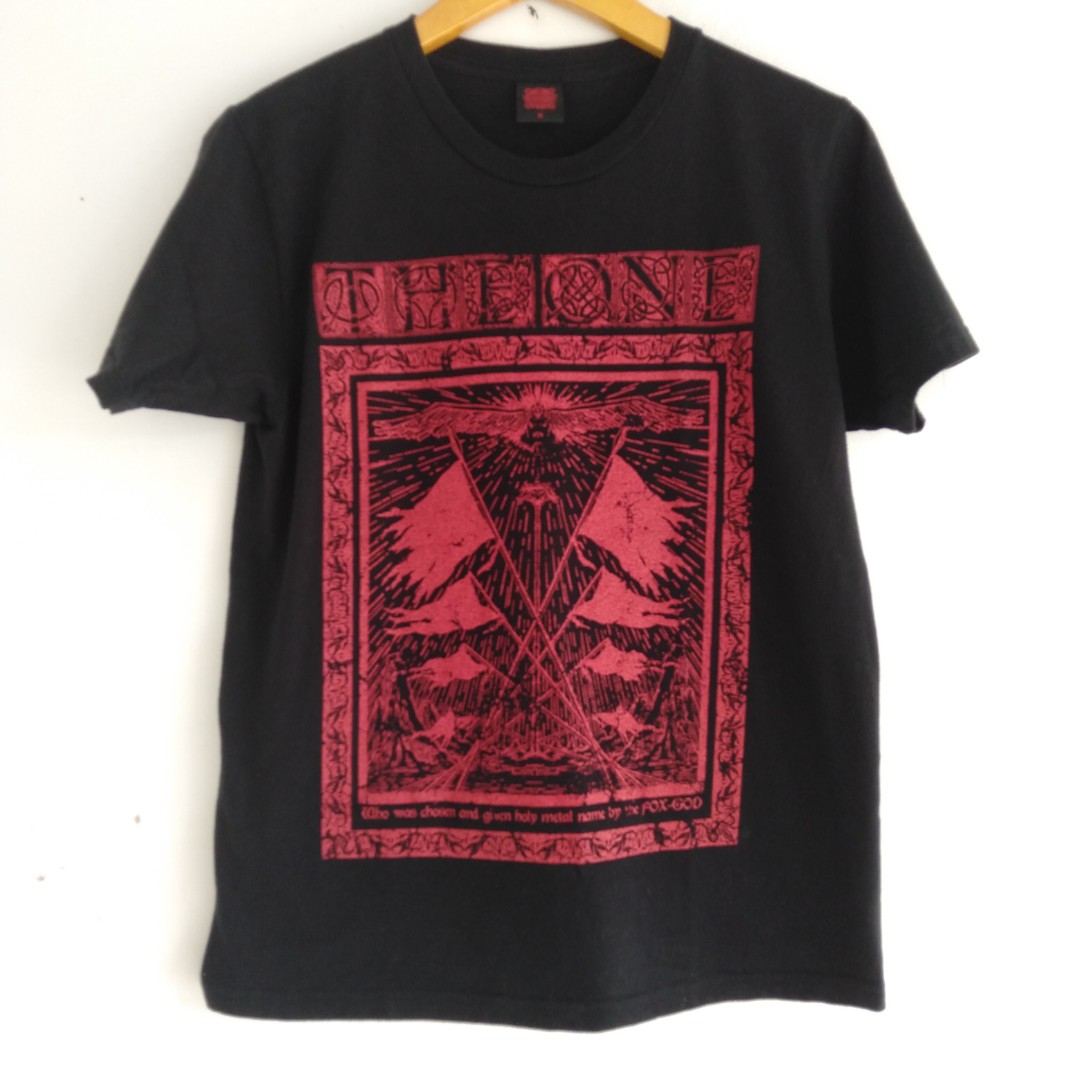 Kaos band official merchandise Baby Metal, Fesyen Pria, Pakaian