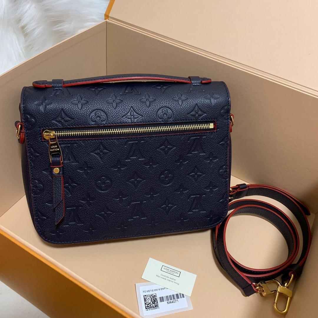 Louis Vuitton Vuitton Metis bag Red Navy blue Leather ref.264501