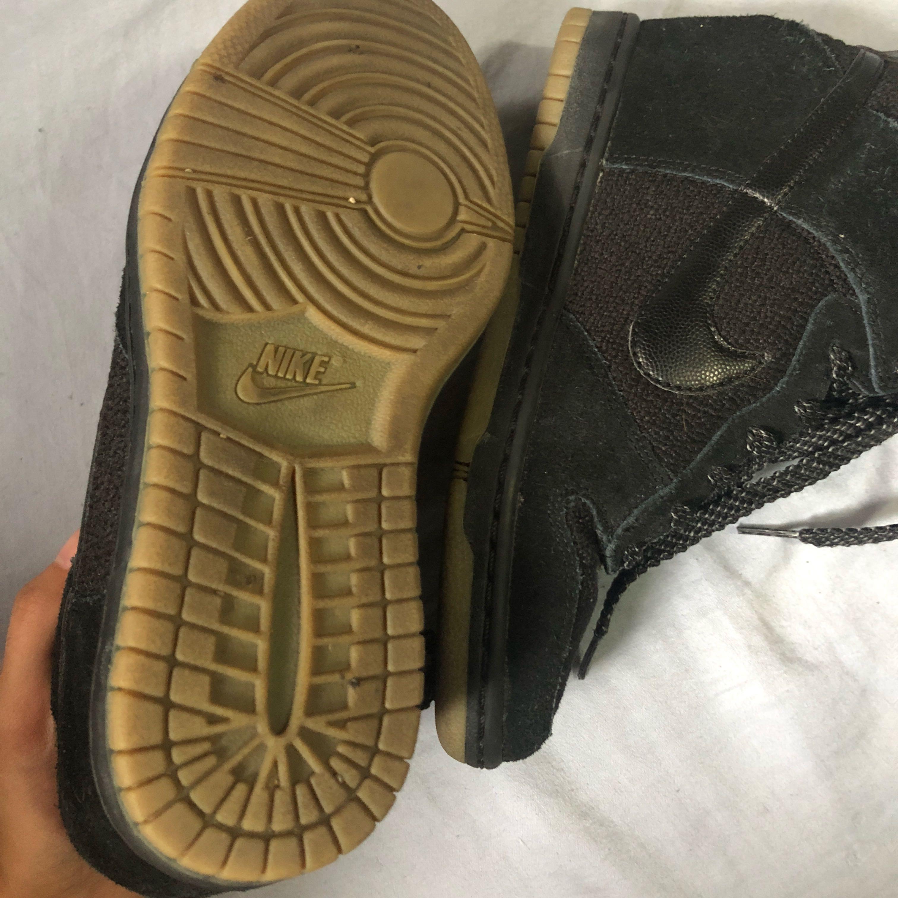 wmns dunk sky hi essential