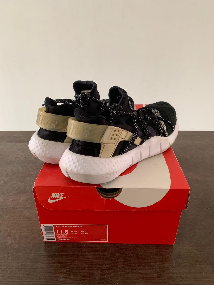 nike huarache nm oreo Men s Fashion Footwear Sneakers on Carousell