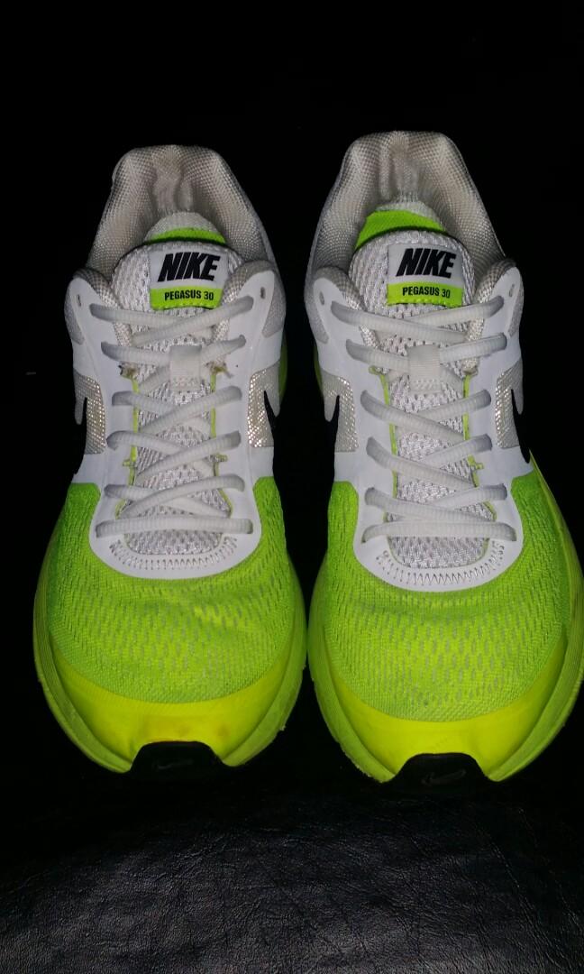 buy nike pegasus 30