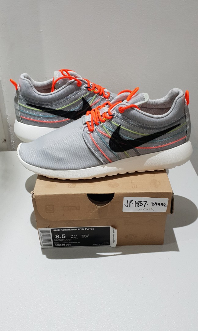 Nike Roshe Run Dyn FW QS prijs
