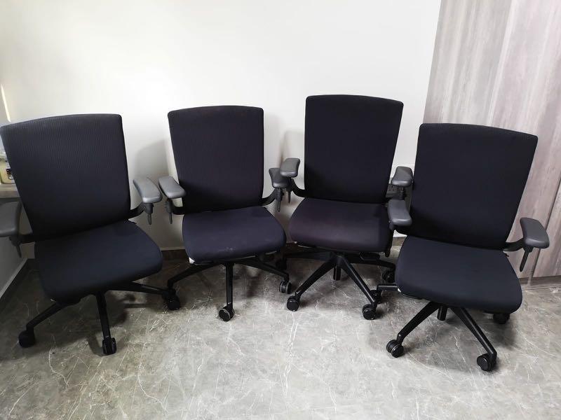 Office Chairs 2 Months Old Furniture Tables On Carou Office Chairs 2 Months Old