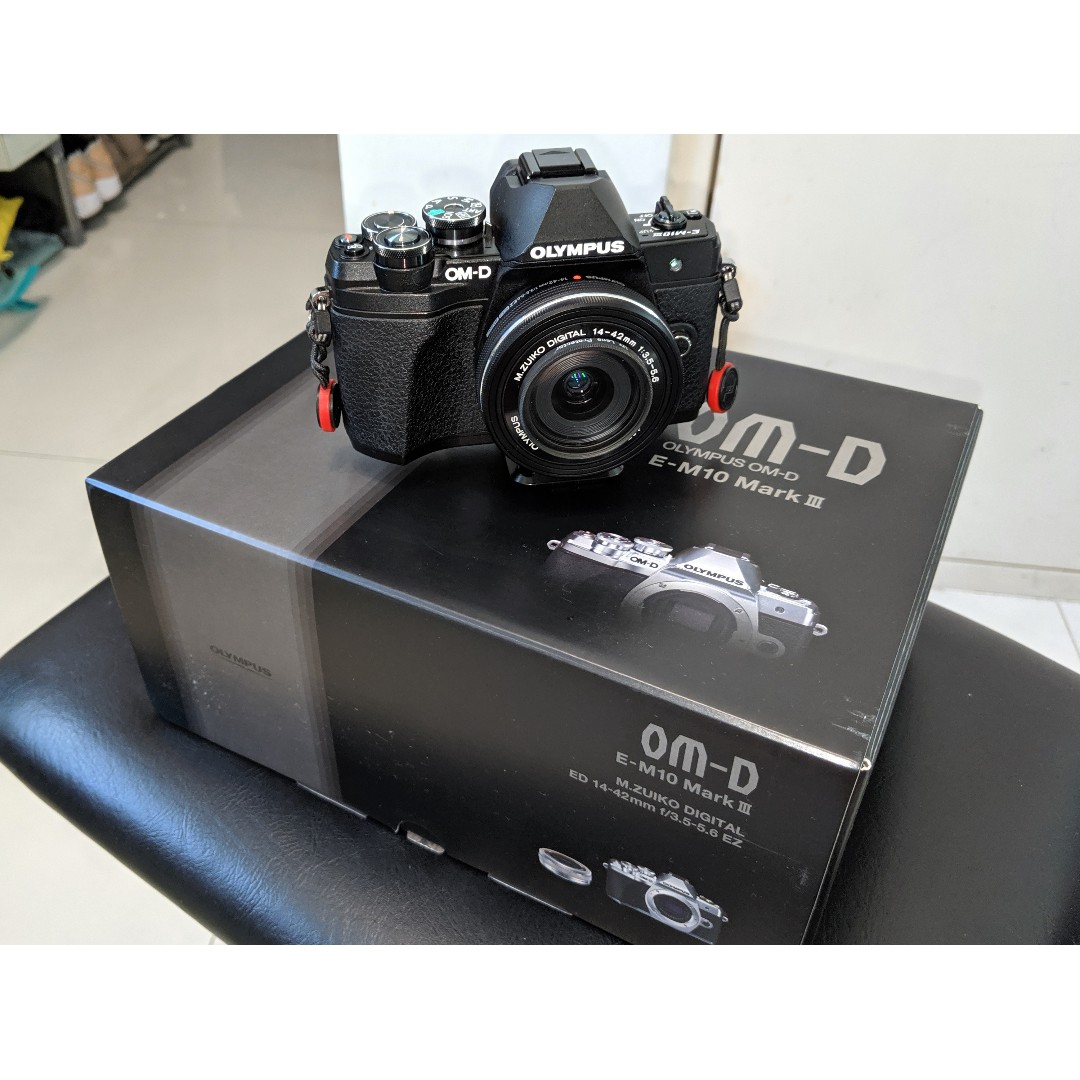 Olympus OMD EM10 Mark III with 1442mm EZ lens (black color