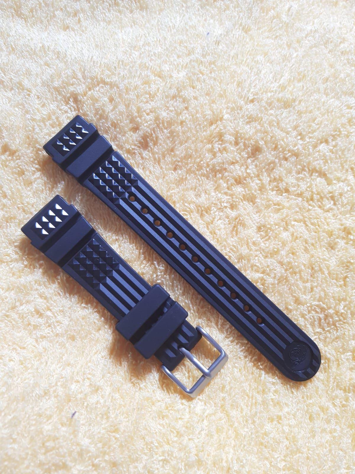Original seiko MM300 waffle Strap (20mm), Mobile Phones & Gadgets,  Wearables & Smart Watches on Carousell