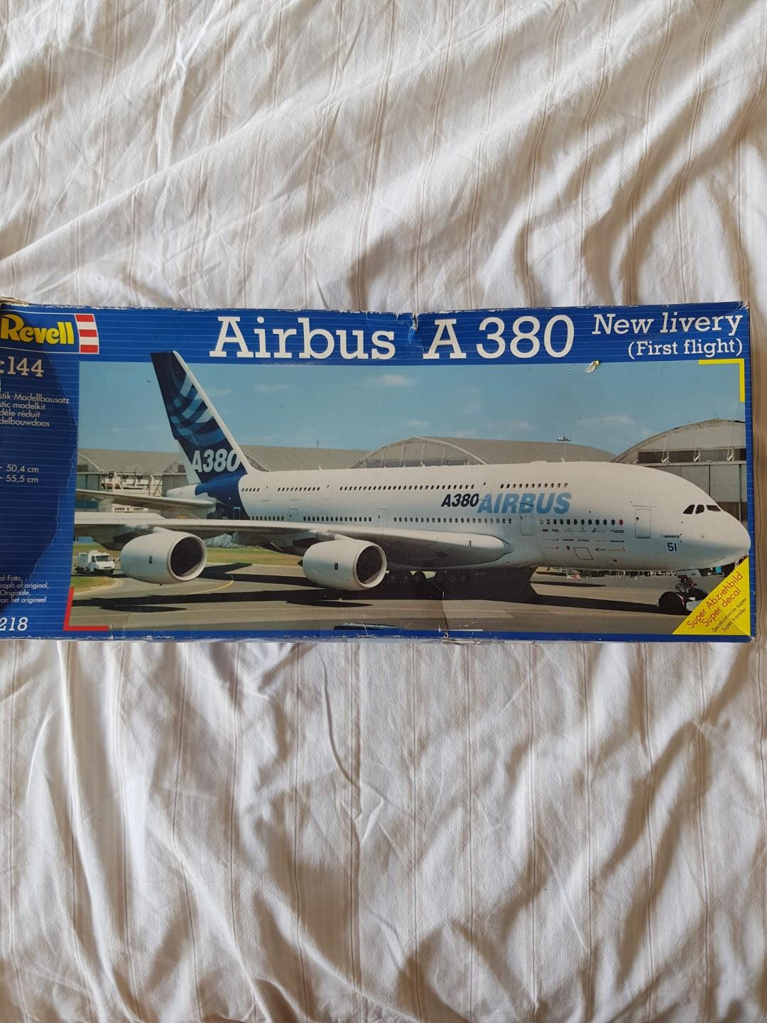 New Revell 04218 1:144 Airbus A380 Design New livery First Flight Model Kit 