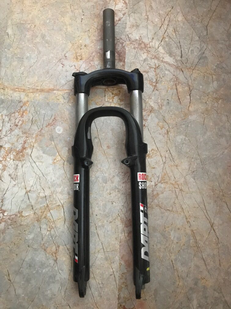 lanthaan Subsidie 鍔 ROCKSHOX Dart 2 Fork 26” 100mm, Sports Equipment, Bicycles & Parts,  Bicycles on Carousell
