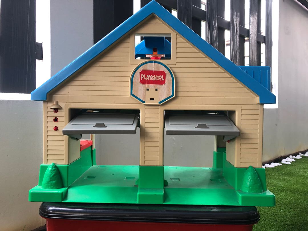 playskool house