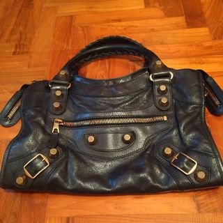 (Category: ) located in . Submitted by pxicles (Listing ID 26138937, Image 1). Description: .