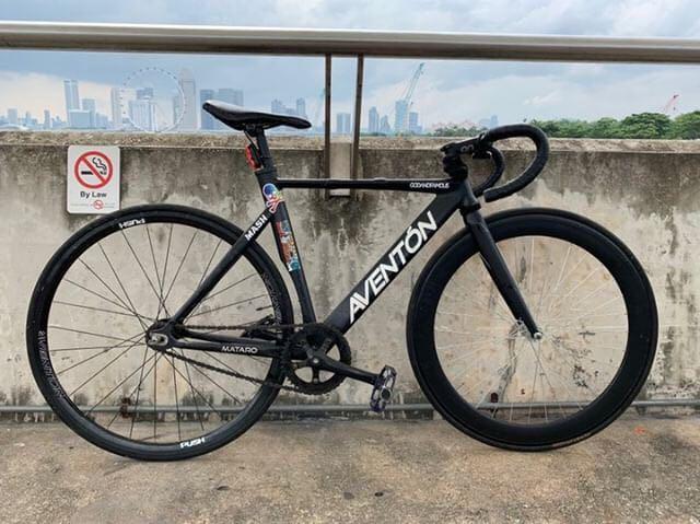 fixie aventon mataro