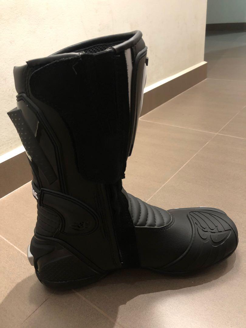 Berik losail motorcycle boots best sale