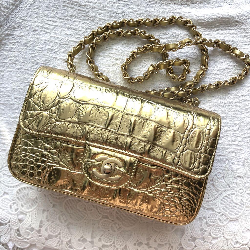 Chanel Metallic Gold Mini Flap Bag, Women's Fashion, Bags & Wallets,  Cross-body Bags on Carousell