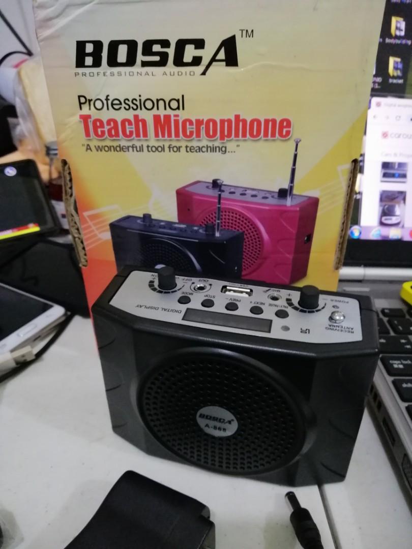 portable speaker with lapel mic