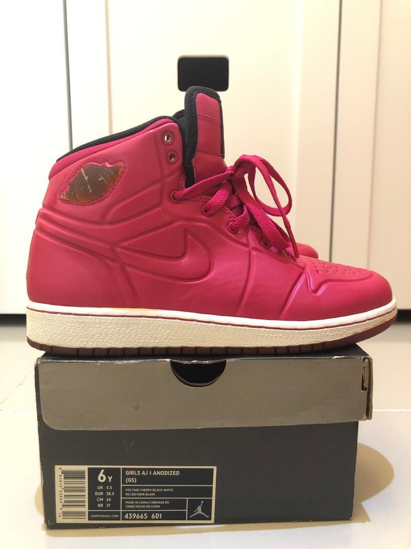 aj1 girl