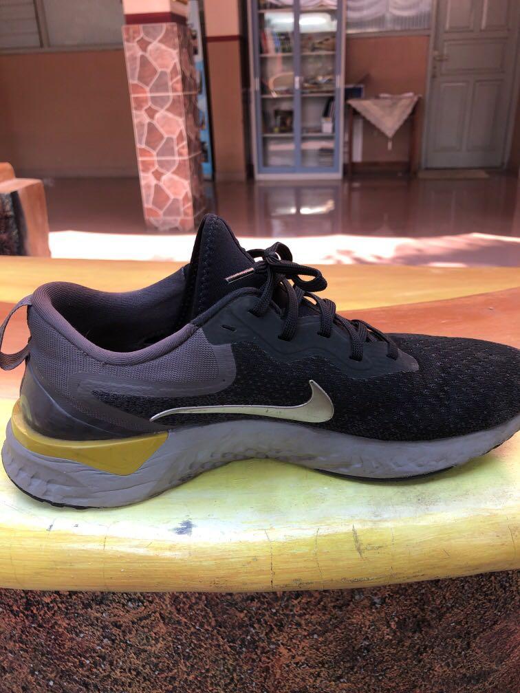 harga sepatu nike odyssey react