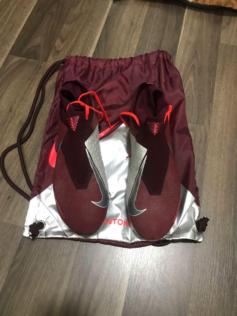 nike phantom maroon