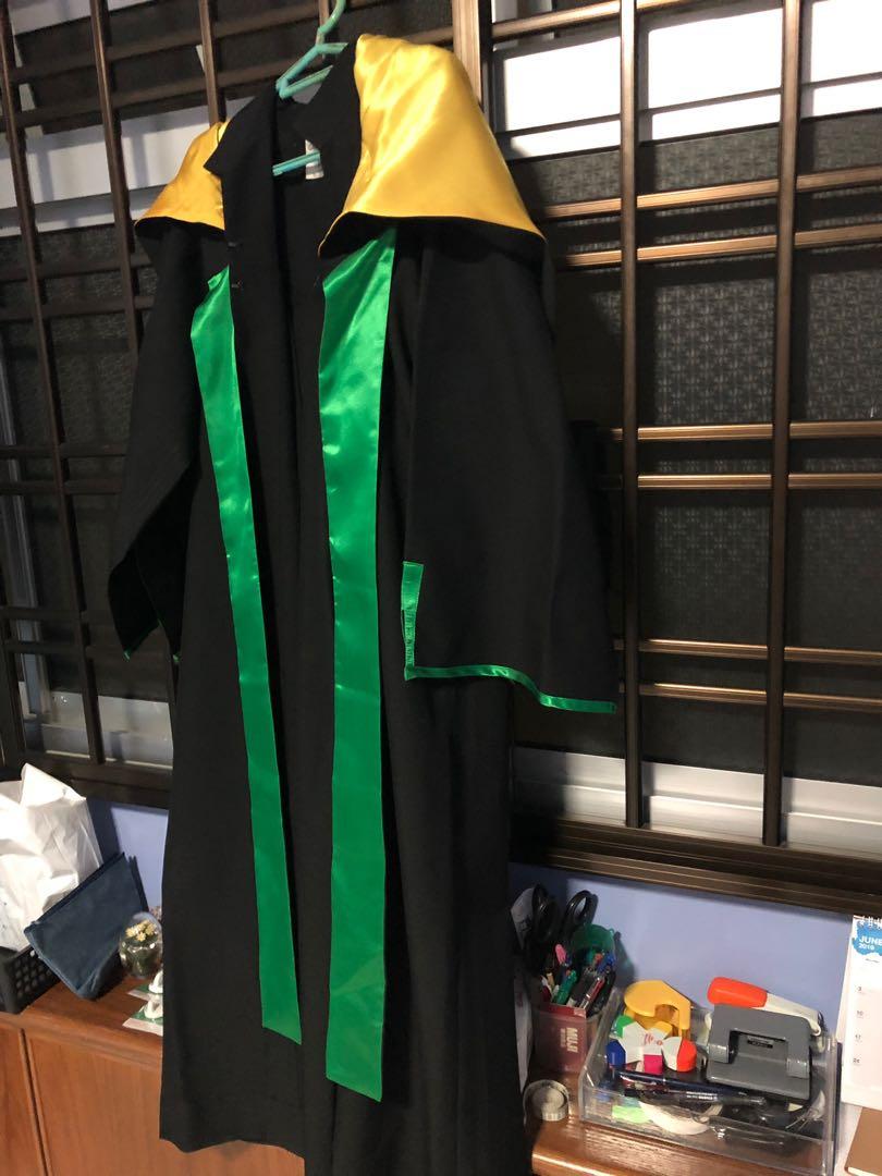 RP graduation gown (SOI), Men's Fashion, Coats, Jackets and Outerwear on Carousell