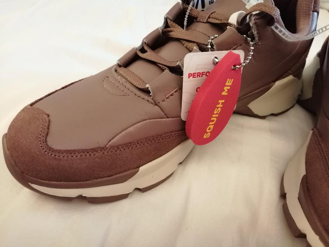 Skechers hot sale bora invoke