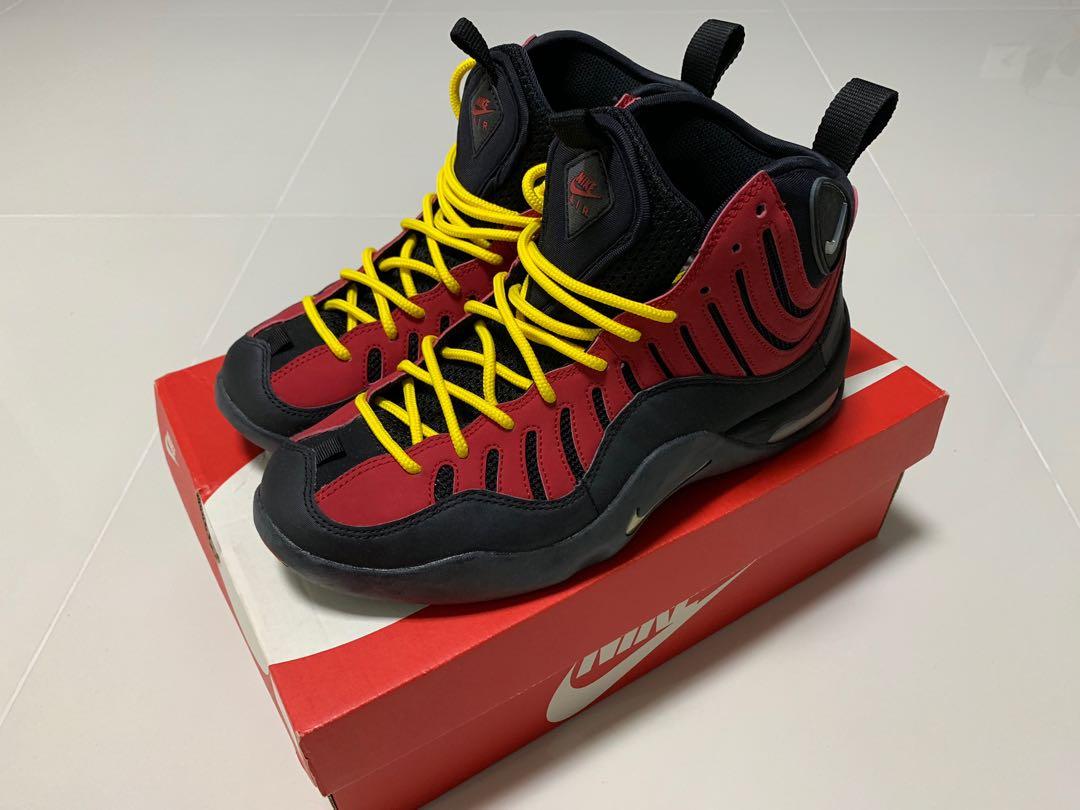 Nike Air Bakin Tim Hardaway Men s Fashion Activewear on Carousell