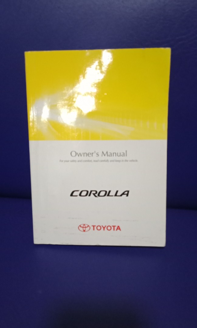 Toyota Corolla Owners Manual booklet, Hobbies & Toys, Books & Magazines