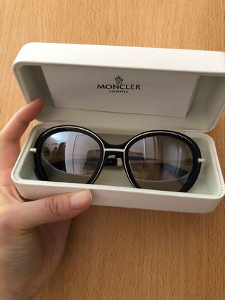 （分類：）位於 。 由 jacq_s 提交（商品編號 241120142，圖片 1）。簡介： 。