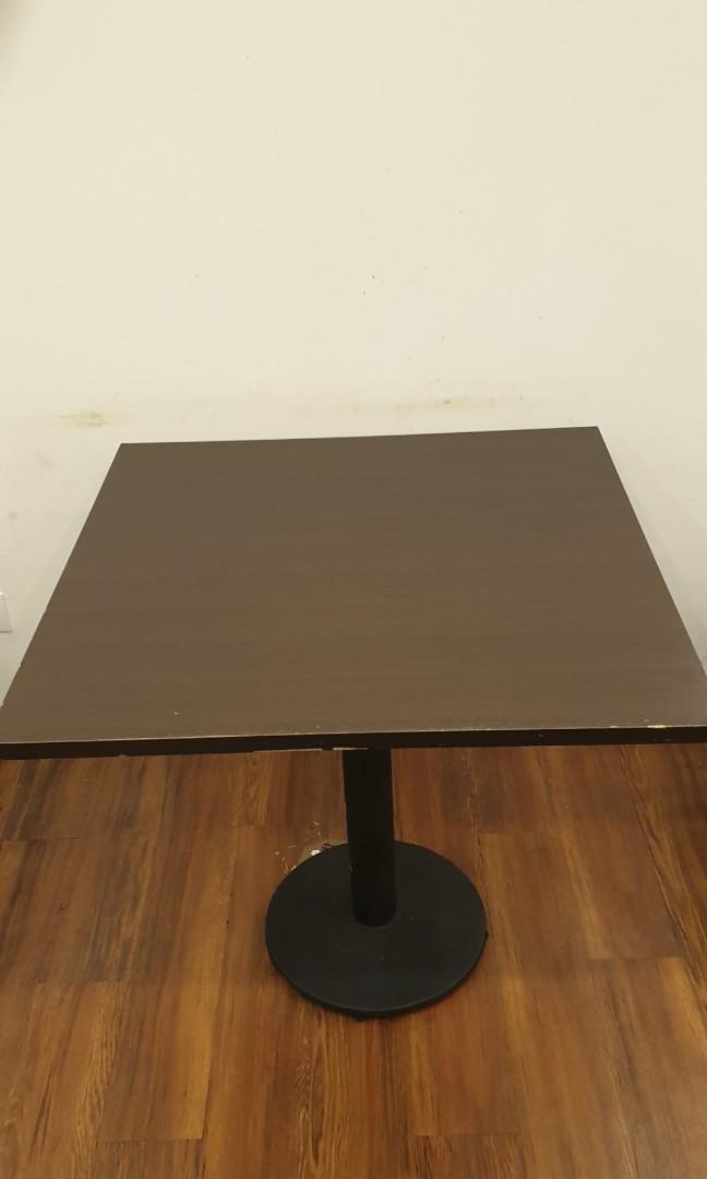 80 X 80 Cm Table Furniture Tables Chairs On Carousell