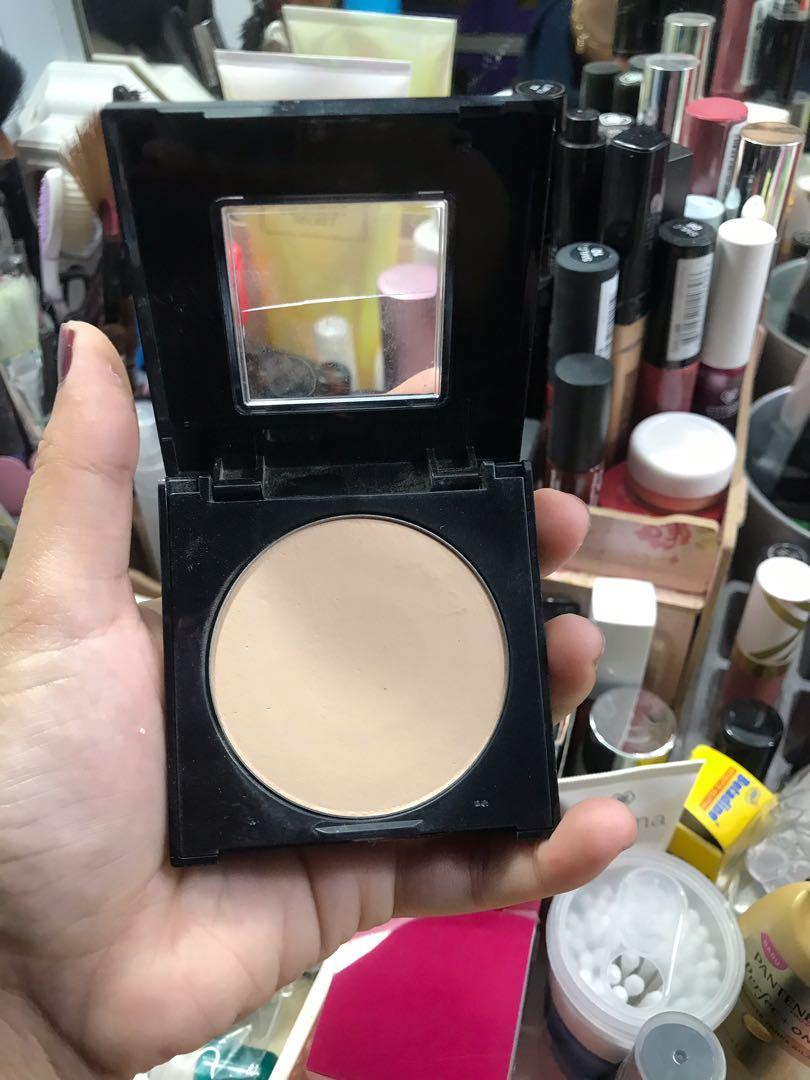 Bedak Padat Maybelline Fit Me Kesehatan Kecantikan Rias Wajah Di Carousell