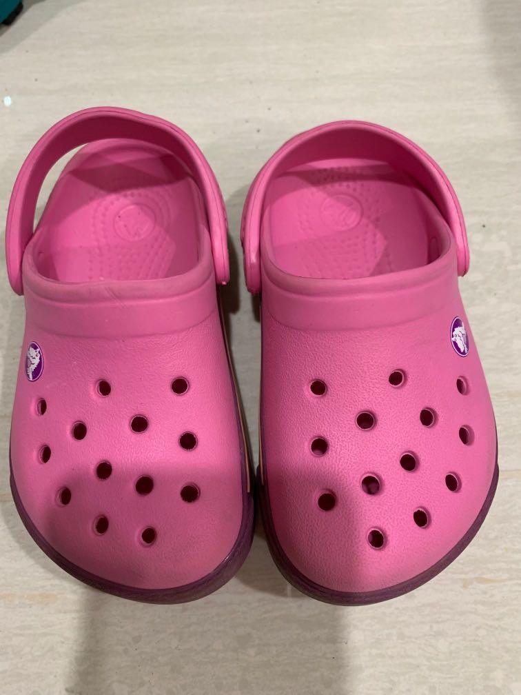 size 6 crocs shoes