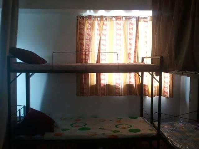 Female Bedspacer Property Rentals Room Rentals On Carousell