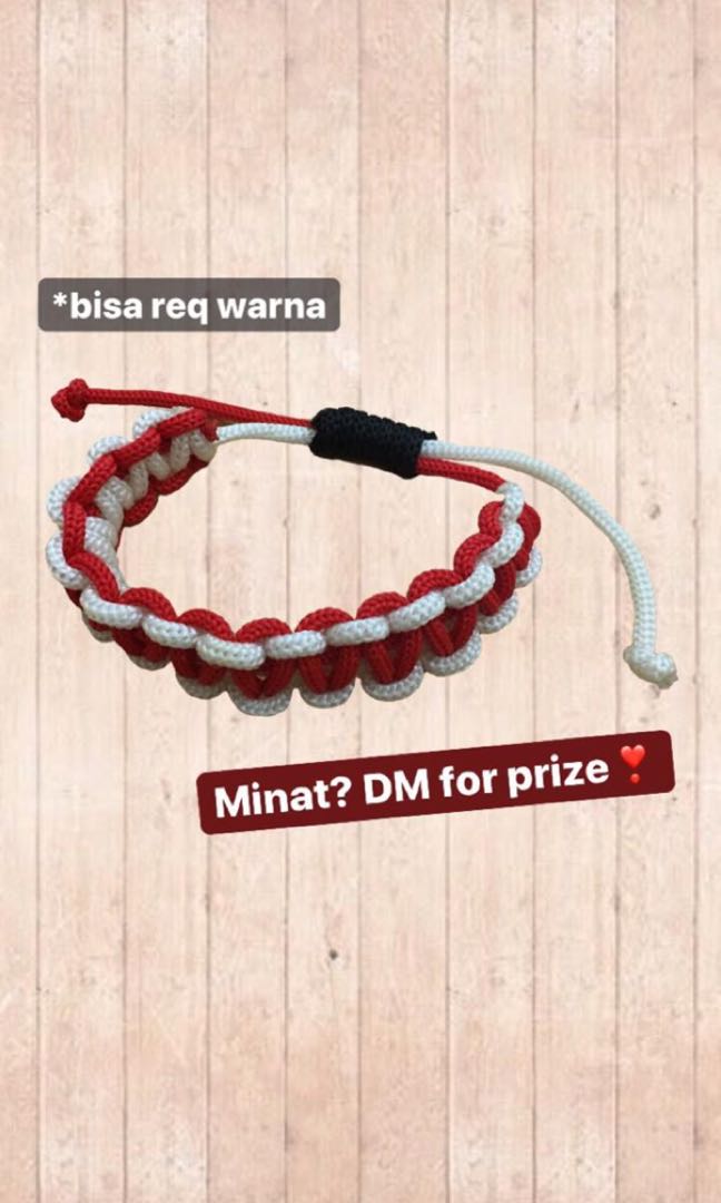 Gelang Murah Tali Merah Putih Warna Bisa Req Desain Kerajinan Tangan Barang Aksesoris Kerajinan Di Carousell