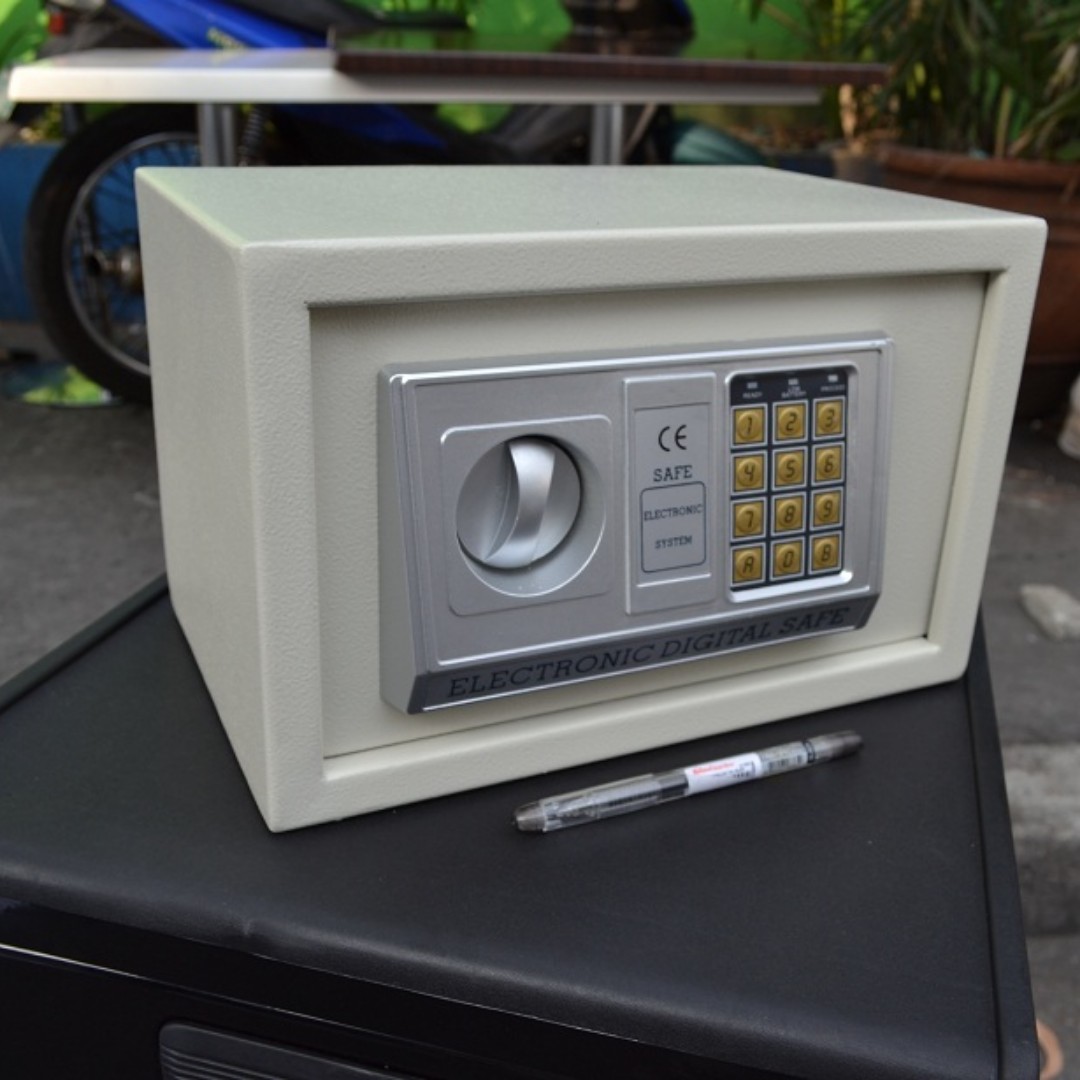 Personal Vault iSAFE iSF20 Safe Electronic Digital Hotel Safety Vault