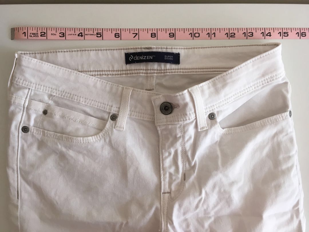 levis white crop jeans