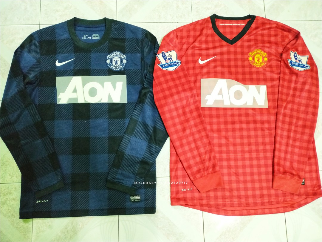 Manchester United home 12 13 L. away 13 14 S gingham check jersey