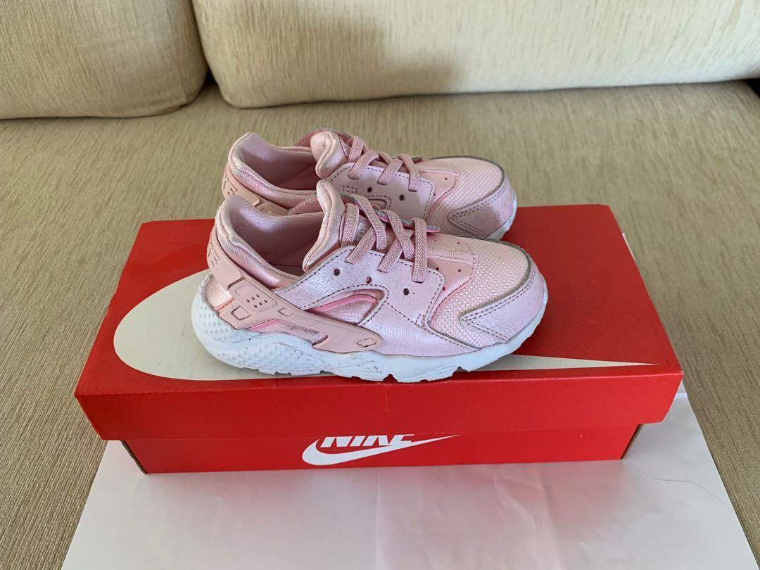 nike huarache run pink