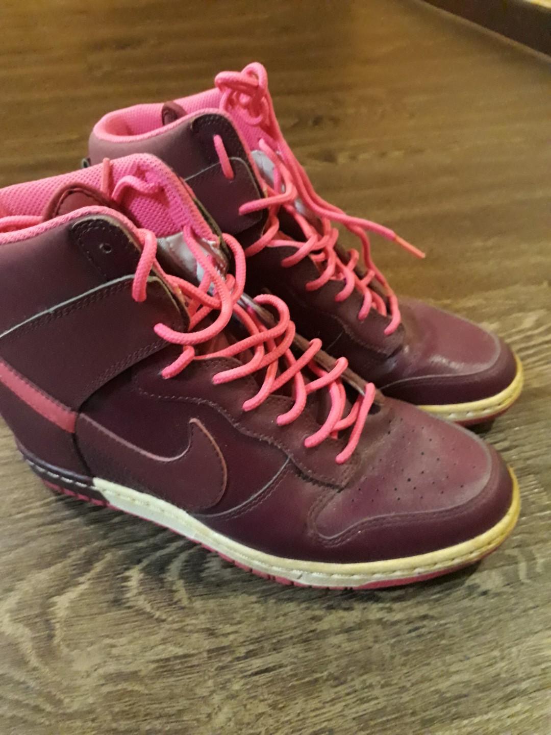 cheap pink nike shoes