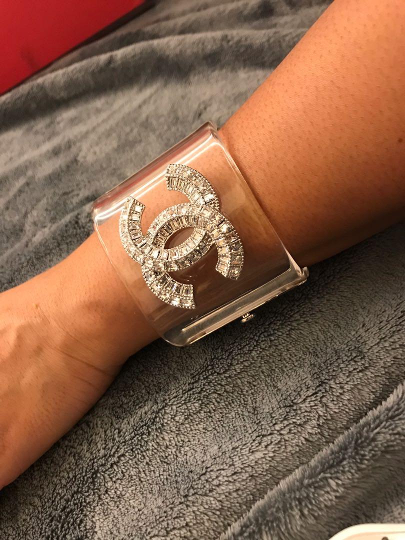 Chanel shop acrylic cuff
