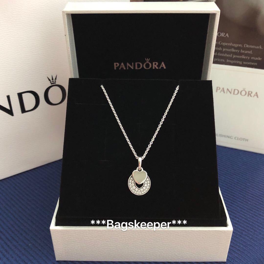 Celebration hearts necklace deals pandora