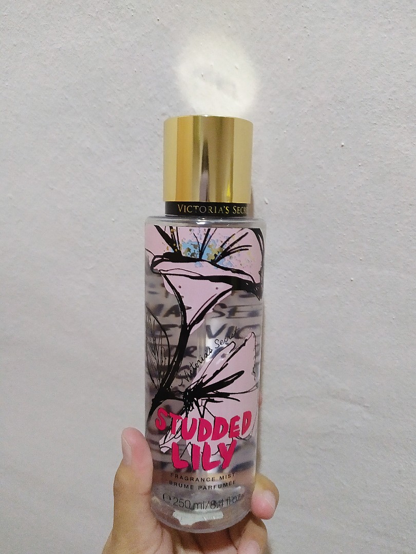 Studded lily hot sale victoria secret review