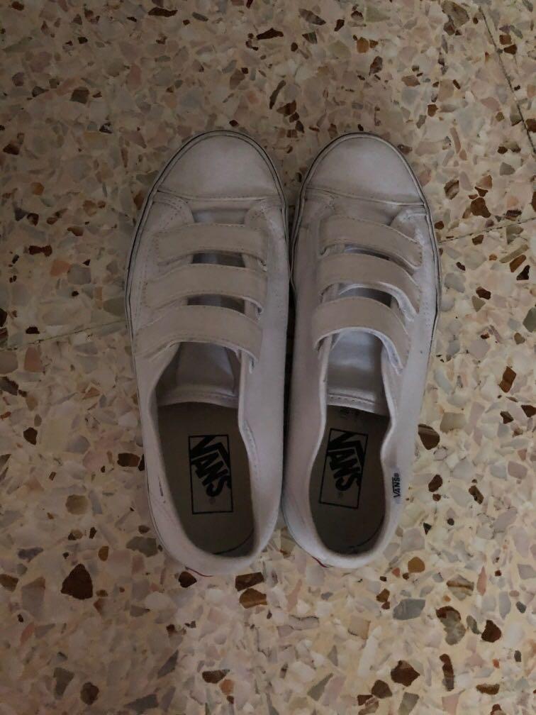 White velcro on sale shoes vans