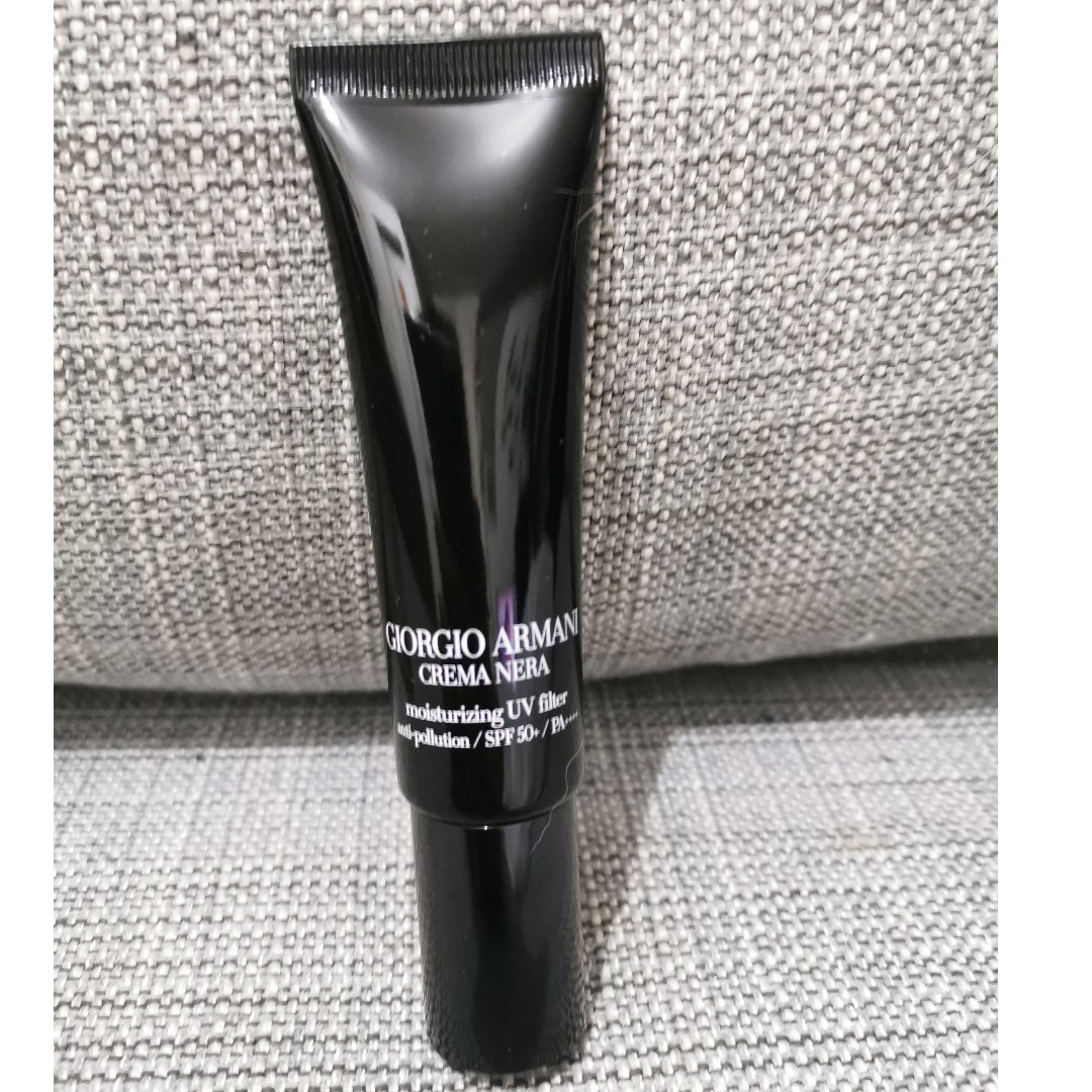 2019 Giorgio Armani Crema Nera Moisturizing UV Filter Protector