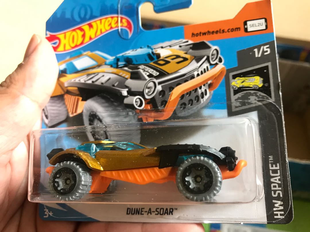 dune a soar hot wheels