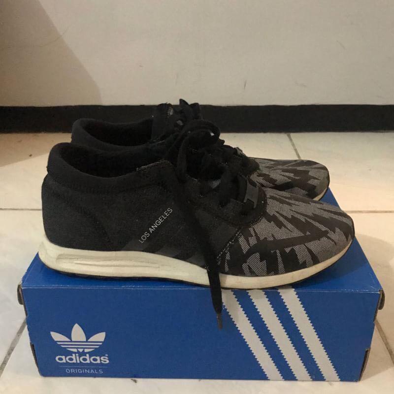 Adidas Los Angeles x Italia Independent Fesyen Pria Sepatu Sneakers di Carousell