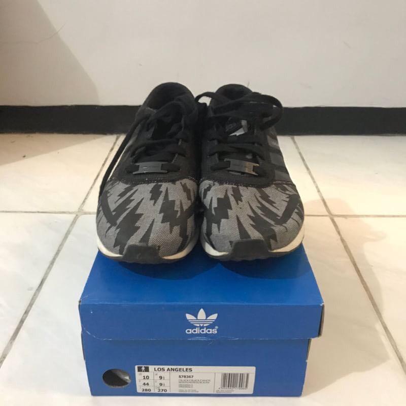 Adidas Los Angeles x Italia Independent Fesyen Pria Sepatu Sneakers di Carousell