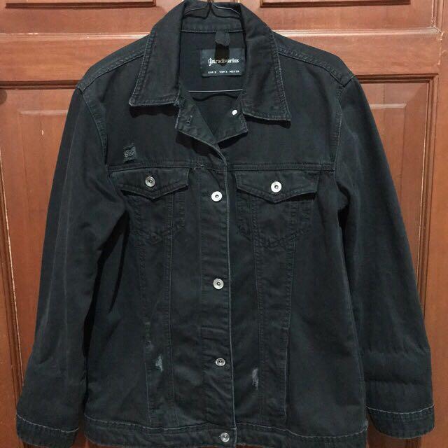 Denim Jacket black Stradivarius Fesyen Wanita Pakaian Wanita