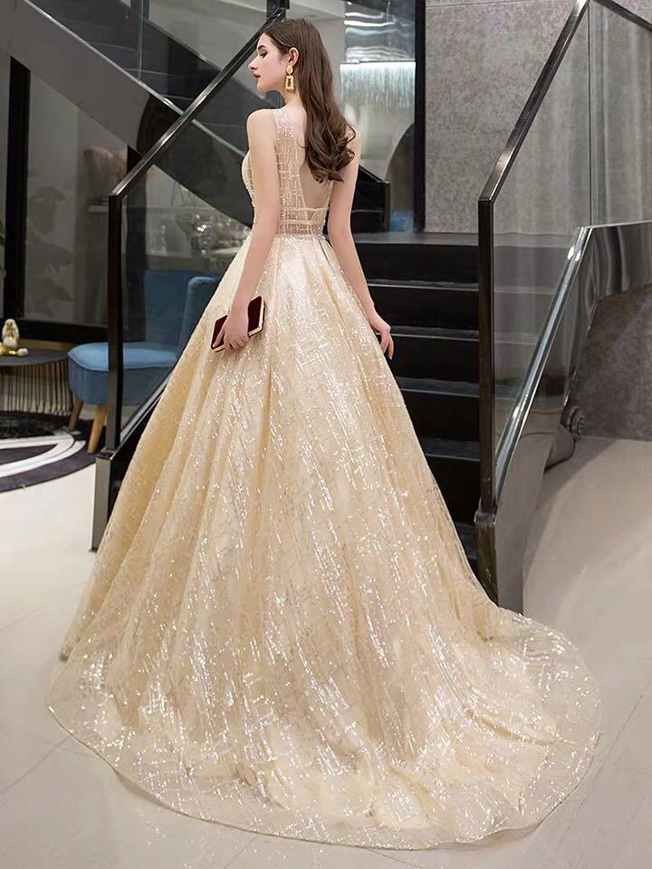Gold 2024 formal gowns