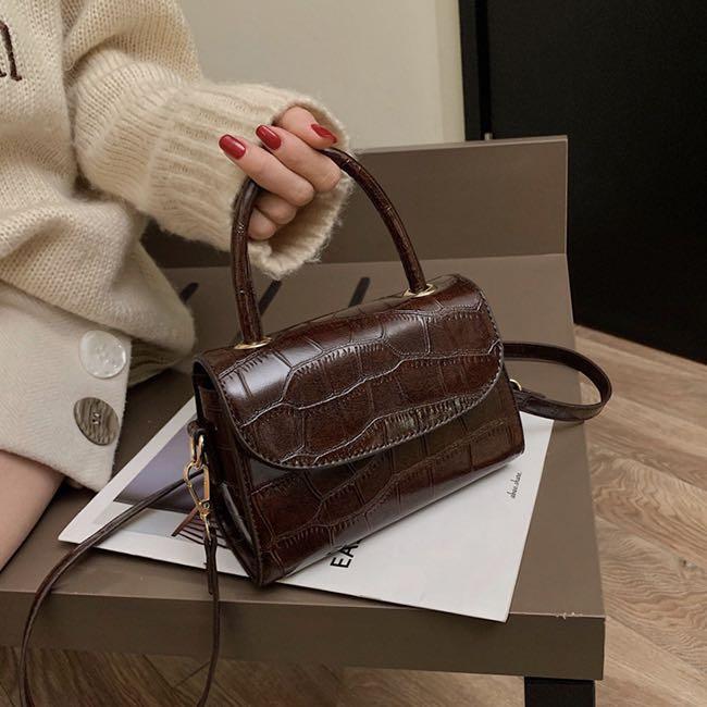 croc crossbody bag