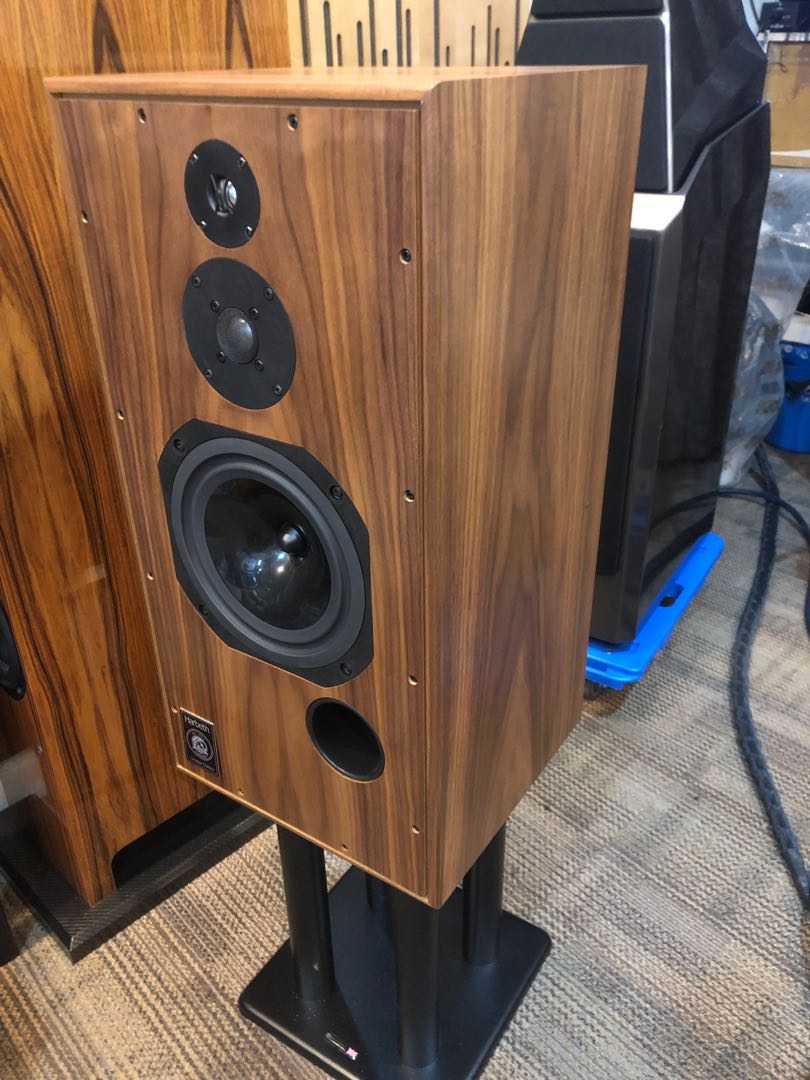 Harbeth SHL5 plus 40 anniversary Audio Other Audio Equipment on