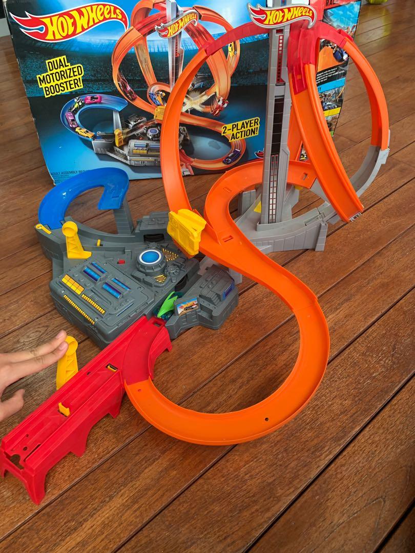 hot wheels dual motorized booster