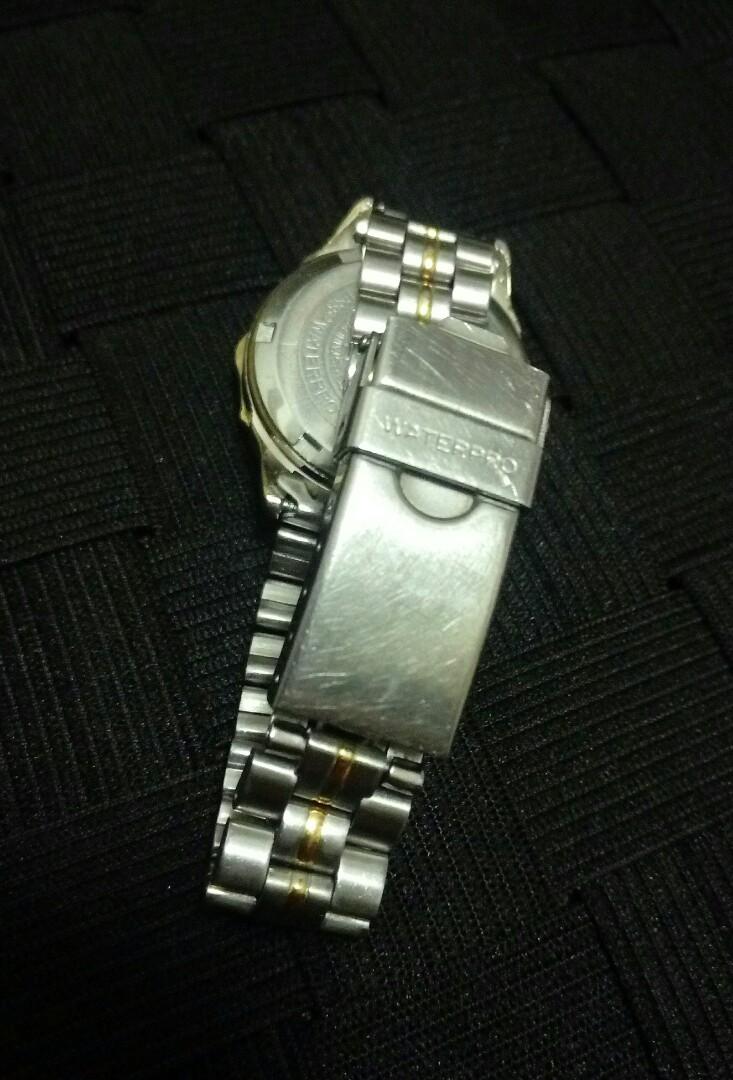 Guess waterpro watch 1997 discount